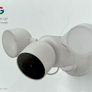 Google Nest Cam with Floodlight // Wired // NEW